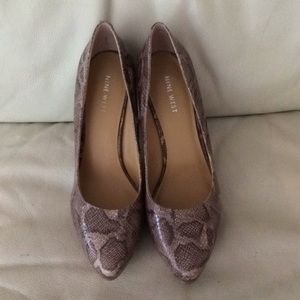 Nine West leather snake print heels
